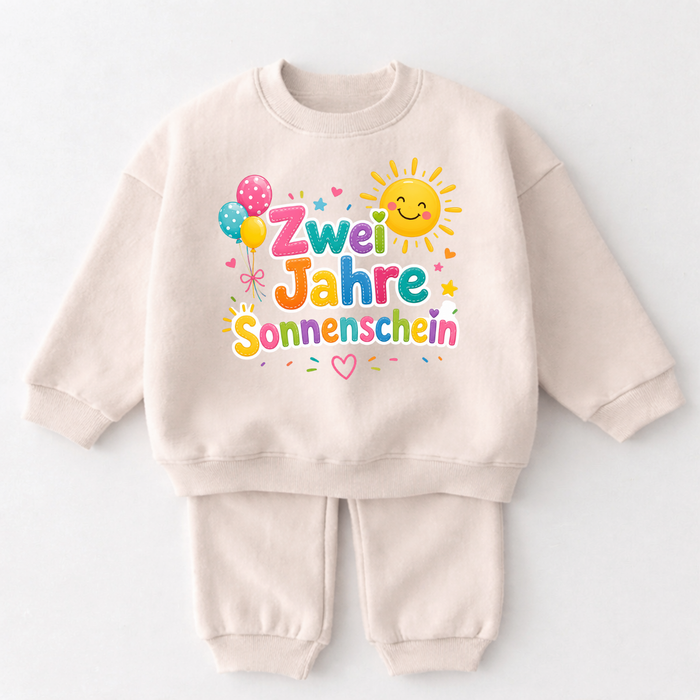 Zwei Jahre Sonnenschein