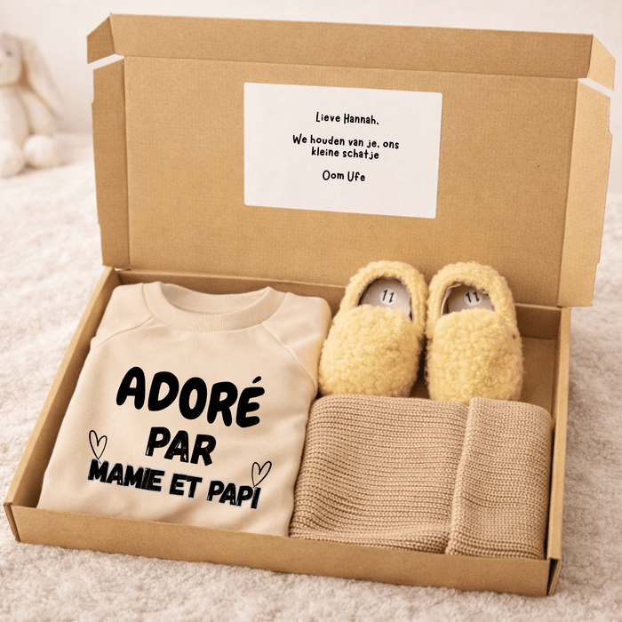 Adoré Par Mamie et Papi - Cadeau - Märchen Mode aus Bio-Baumwolle personalisierte geschenke Babyset & Bodys mit spruch & Geschenkideen für Neugeborene & 0–24 Monate & und perfekt als Geschenk zur Geburt