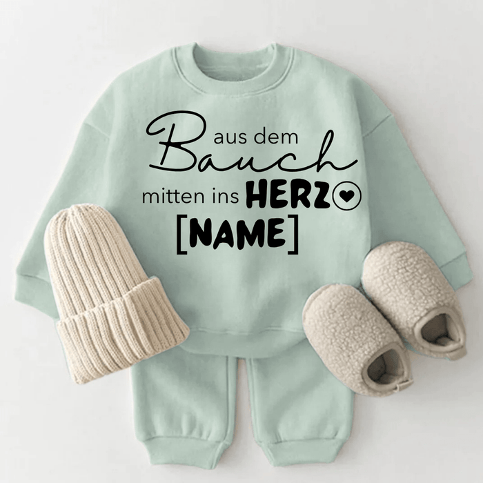 Aus dem Bauch mitten ins Herz [NAME] - Märchen Mode aus Bio - Baumwolle personalisierte geschenke Babyset & Bodys mit spruch & Geschenkideen für Neugeborene & 0–24 Monate & und perfekt als Geschenk zur Geburt