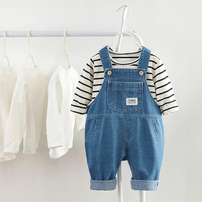 Baby Latzhosen - Set mit Streifen - Shirt (2 - teilig) - Märchen Mode aus Bio - Baumwolle personalisierte geschenke Babyset & Bodys mit spruch & Geschenkideen für Neugeborene & 0–24 Monate & und perfekt als Geschenk zur Geburt