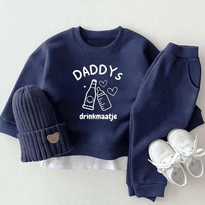 DADDYs drinkmaatje - Märchen Mode aus Bio - Baumwolle personalisierte geschenke Babyset & Bodys mit spruch & Geschenkideen für Neugeborene & 0–24 Monate & und perfekt als Geschenk zur Geburt