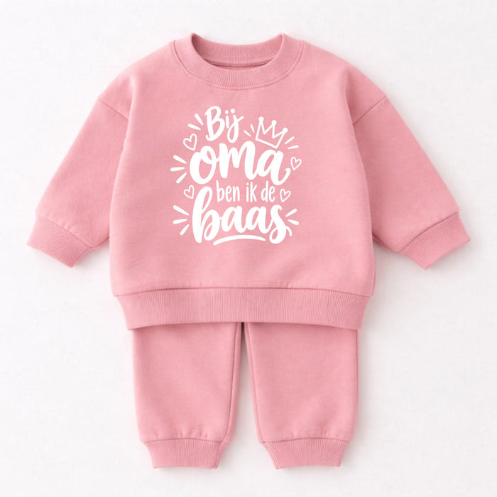 Bij mijn oma ben ik de baas babyset in roze