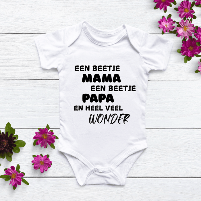 Een beetje MAMA Een beetje PAPA en heel veel WONDER Body - Märchen Mode aus Bio - Baumwolle personalisierte geschenke Babyset & Bodys mit spruch & Geschenkideen für Neugeborene & 0–24 Monate & und perfekt als Geschenk zur Geburt
