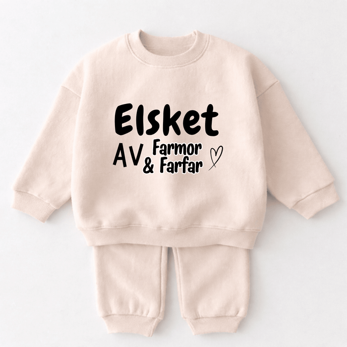 Elsket AV Farmor & Farfar - Märchen Mode aus Bio-Baumwolle personalisierte geschenke Babyset & Bodys mit spruch & Geschenkideen für Neugeborene & 0–24 Monate & und perfekt als Geschenk zur Geburt