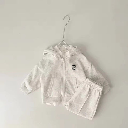 Frühlings-Abenteuer-Trainingsanzug