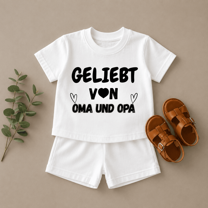 GELIEBT von OMA UND OPA short set - Märchen Mode aus Bio-Baumwolle personalisierte geschenke Babyset & Bodys mit spruch & Geschenkideen für Neugeborene & 0–24 Monate & und perfekt als Geschenk zur Geburt