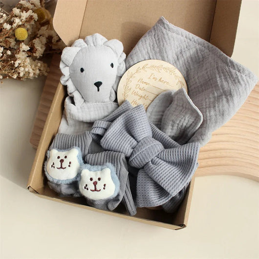 Geschenkbox 6 - teilig - Märchen Mode aus Bio - Baumwolle personalisierte geschenke Baby Outfit, Strampler & Geschenkideen für Neugeborene & 0–24 Monate & und perfekt als Geschenk zur Geburt product_