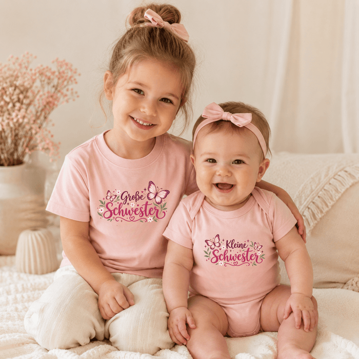 Große Schwester & Kleine Schwester Schmetterlinge & Blumen Matching Set - Märchen Mode aus Bio-Baumwolle personalisierte geschenke Babyset & Bodys mit spruch & Geschenkideen für Neugeborene & 0–24 Monate & und perfekt als Geschenk zur Geburt