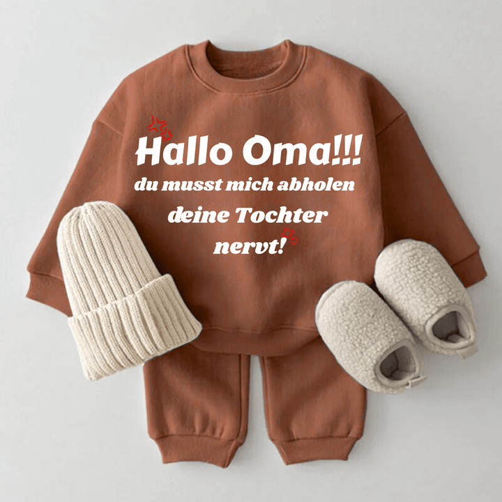 Hallo Oma!!!, du musst mich abholen. Deine Tochter nervt! - Märchen Mode - 
