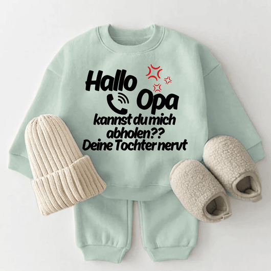 Hallo Opa kannst du mich abholen?? Deine Tochter nervt