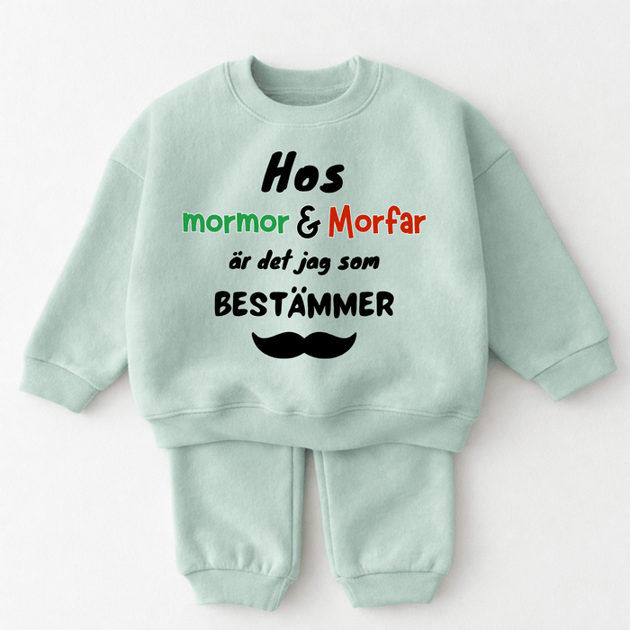 Hos Mormor & Morfar är det jag som bestämmer - Märchen Mode aus Bio-Baumwolle personalisierte geschenke Babyset & Bodys mit spruch & Geschenkideen für Neugeborene & 0–24 Monate & und perfekt als Geschenk zur Geburt