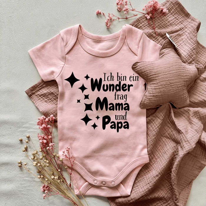 Ich bin ein Wunder frag Mama und Papa(Body) - Märchen Mode aus Bio - Baumwolle personalisierte geschenke Babyset & Bodys mit spruch & Geschenkideen für Neugeborene & 0–24 Monate & und perfekt als Geschenk zur Geburt