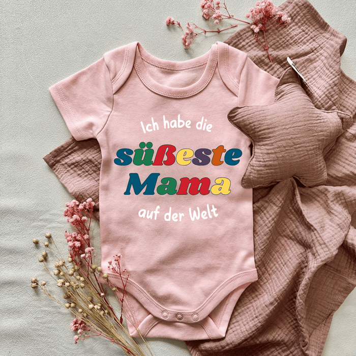 Ich habe die süßeste Mama auf der Welt - Märchen Mode aus Bio - Baumwolle personalisierte geschenke Babyset & Bodys mit spruch & Geschenkideen für Neugeborene & 0–24 Monate & und perfekt als Geschenk zur Geburt