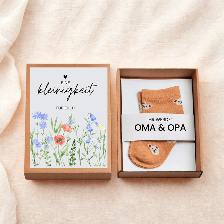 Ihr werdet Oma und Opa - Geschenkbox - Märchen Mode - 