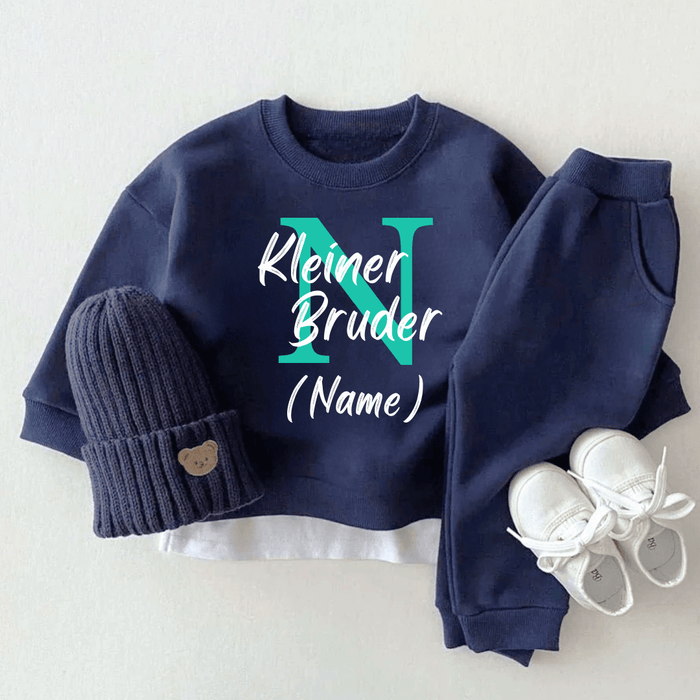 Kleiner Bruder (Name) - Märchen Mode aus Bio - Baumwolle personalisierte geschenke Babyset & Bodys mit spruch & Geschenkideen für Neugeborene & 0–24 Monate & und perfekt als Geschenk zur Geburt