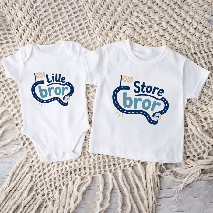 Matchande Bröder Racing - Märchen Mode aus Bio-Baumwolle personalisierte geschenke Babyset & Bodys mit spruch & Geschenkideen für Neugeborene & 0–24 Monate & und perfekt als Geschenk zur Geburt