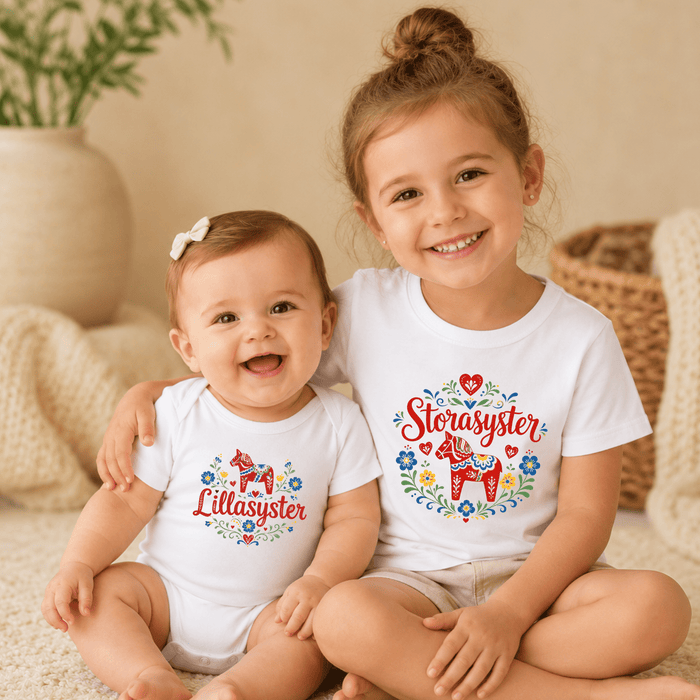 Matchande Systrar Dalahäst - Märchen Mode aus Bio-Baumwolle personalisierte geschenke Babyset & Bodys mit spruch & Geschenkideen für Neugeborene & 0–24 Monate & und perfekt als Geschenk zur Geburt
