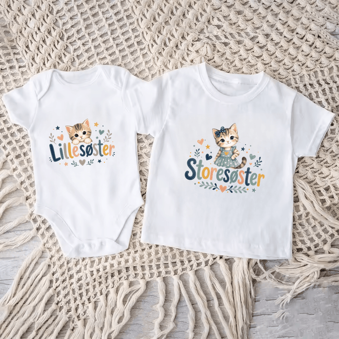 Matchende søstersett med søte katter - Märchen Mode aus Bio-Baumwolle personalisierte geschenke Babyset & Bodys mit spruch & Geschenkideen für Neugeborene & 0–24 Monate & und perfekt als Geschenk zur Geburt