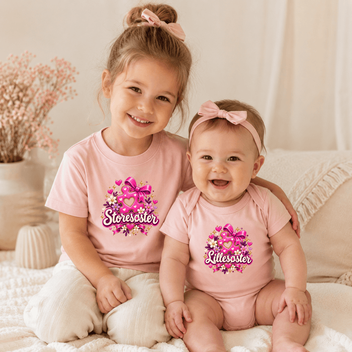 Matchende Storesøster & Lillesøster Hjertepuslespil med Sløjfe - Märchen Mode aus Bio-Baumwolle personalisierte geschenke Babyset & Bodys mit spruch & Geschenkideen für Neugeborene & 0–24 Monate & und perfekt als Geschenk zur Geburt