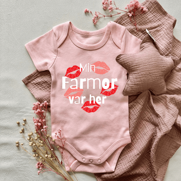 Min Farmor var her Body - Märchen Mode aus Bio - Baumwolle personalisierte geschenke Babyset & Bodys mit spruch & Geschenkideen für Neugeborene & 0–24 Monate & und perfekt als Geschenk zur Geburt