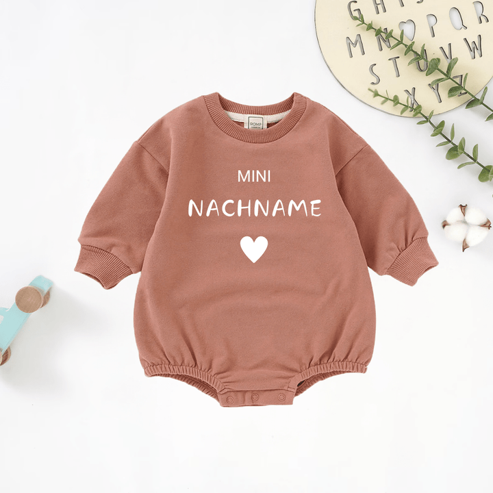 Mini NACHNAME II Strampler - Märchen Mode - 