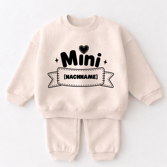 Mini [Nachname] Neu Version I - Märchen Mode aus Bio - Baumwolle personalisierte geschenke Babyset & Bodys mit spruch & Geschenkideen für Neugeborene & 0–24 Monate & und perfekt als Geschenk zur Geburt