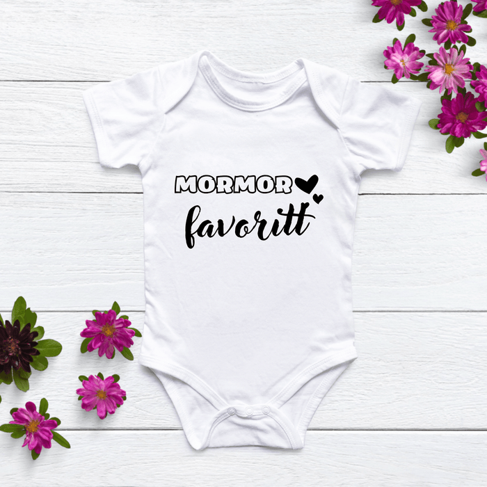 Mormor favoritt Body - Märchen Mode aus Bio-Baumwolle personalisierte geschenke Babyset & Bodys mit spruch & Geschenkideen für Neugeborene & 0–24 Monate & und perfekt als Geschenk zur Geburt