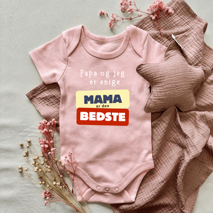 Papa og jeg er enige MAMA er den bedste - Märchen Mode aus Bio - Baumwolle personalisierte geschenke Babyset & Bodys mit spruch & Geschenkideen für Neugeborene & 0–24 Monate & und perfekt als Geschenk zur Geburt