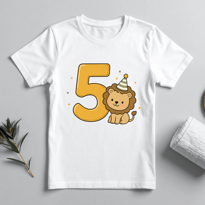 Party Lion - Tshirt 05 - Märchen Mode aus Bio-Baumwolle personalisierte geschenke Babyset & Bodys mit spruch & Geschenkideen für Neugeborene & 0–24 Monate & und perfekt als Geschenk zur Geburt