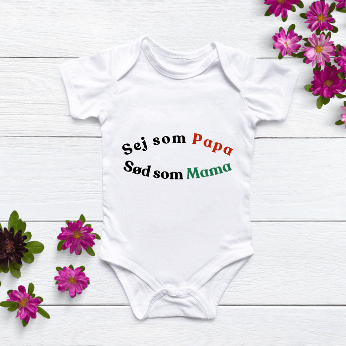 Sej som Papa Sød som Mama - Märchen Mode aus Bio - Baumwolle personalisierte geschenke Babyset & Bodys mit spruch & Geschenkideen für Neugeborene & 0–24 Monate & und perfekt als Geschenk zur Geburt
