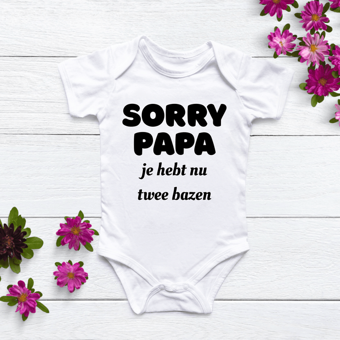 SORRY Papa je hebt nu twee bazen Body - Märchen Mode aus Bio - Baumwolle personalisierte geschenke Babyset & Bodys mit spruch & Geschenkideen für Neugeborene & 0–24 Monate & und perfekt als Geschenk zur Geburt