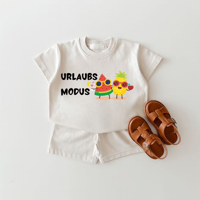 Urlaubs Modus - Märchen Mode aus Bio - Baumwolle personalisierte geschenke Babyset & Bodys mit spruch & Geschenkideen für Neugeborene & 0–24 Monate & und perfekt als Geschenk zur Geburt