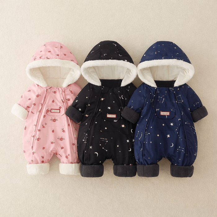 Winter Baby Schneeoverall - Märchen Mode aus Bio - Baumwolle personalisierte geschenke Babyset & Bodys mit spruch & Geschenkideen für Neugeborene & 0–24 Monate & und perfekt als Geschenk zur Geburt